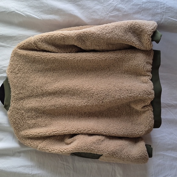 NWT Forever 21 Faux Shearling Bomber Jacket Reversible Sz XS - Picture 16 of 16